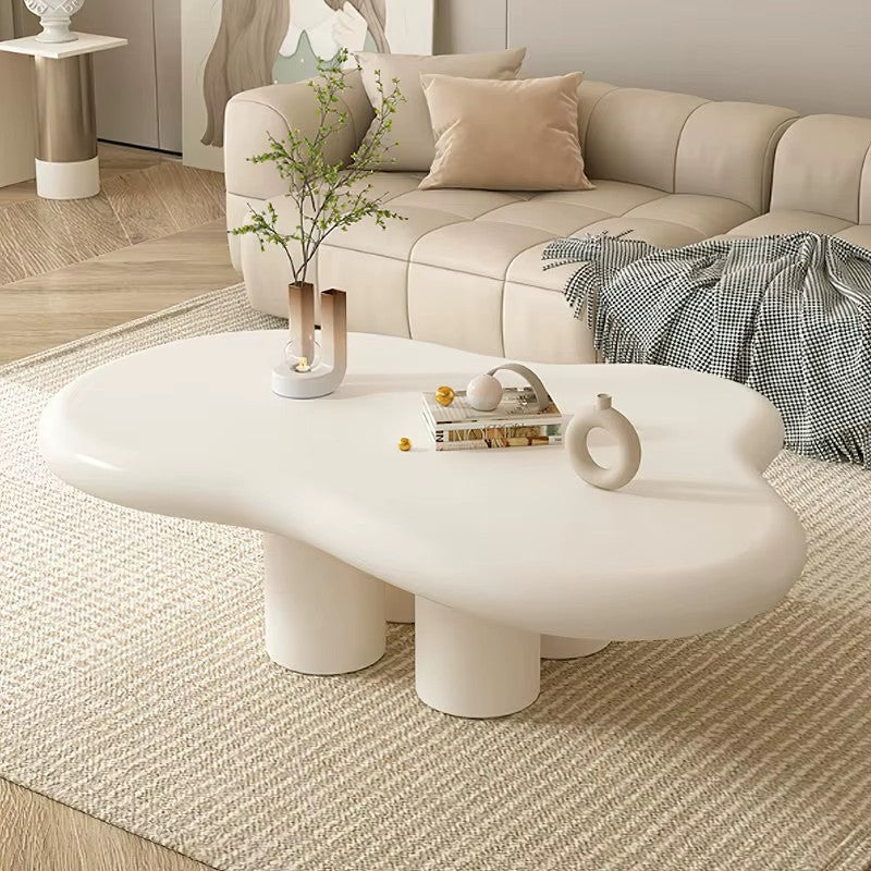 Table basse EVORA design organique laque piano creme